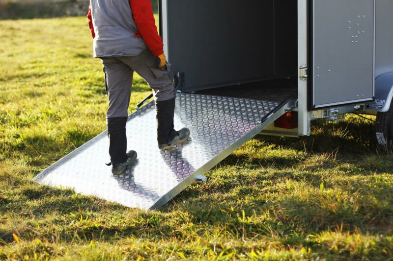 Puerta tipo rampa remolque aluminio PH260
