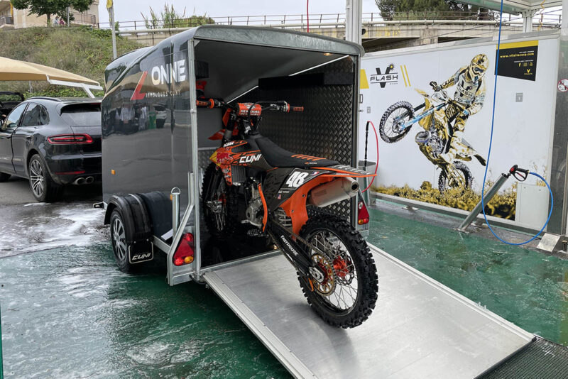 remolque de motos fibra onne race 35