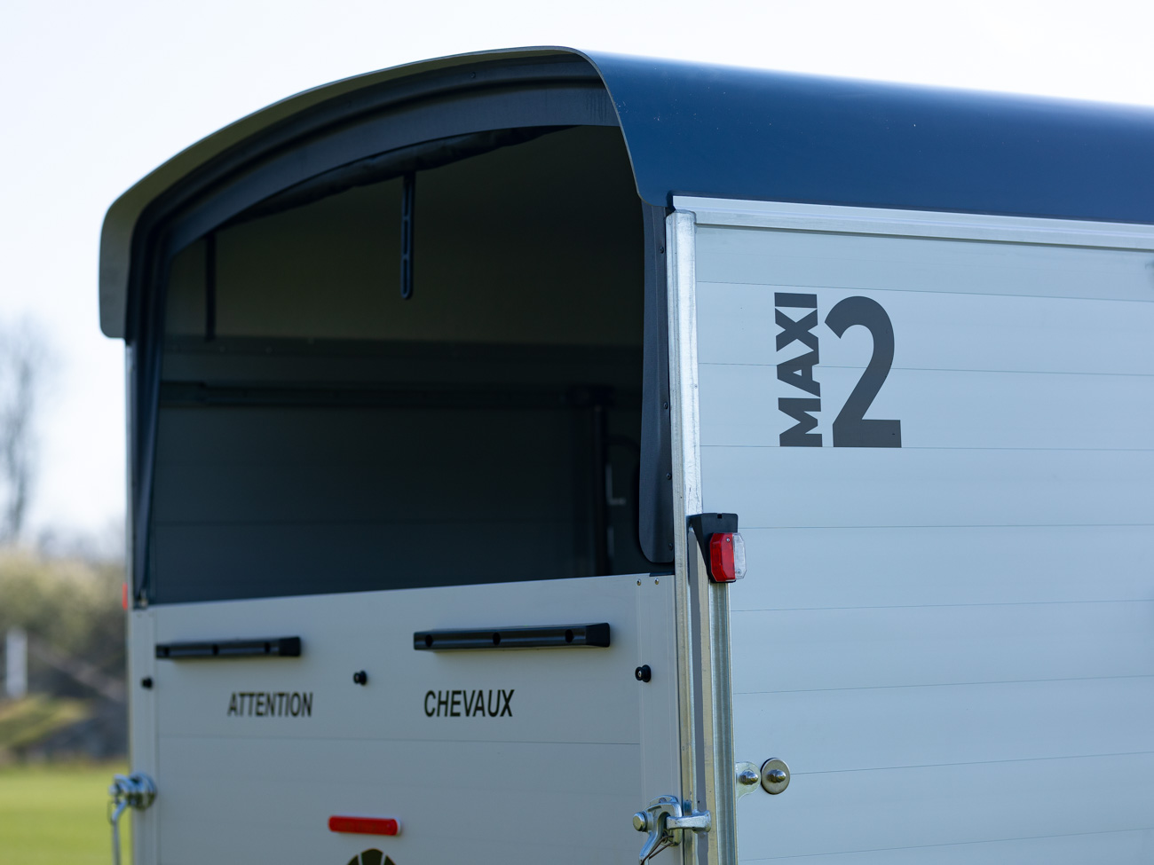 Remolque para 2 caballos Maxi 2 - Duomax 12 Remolque para 2 caballos Maxi 2 - Duomax - Imagen 11