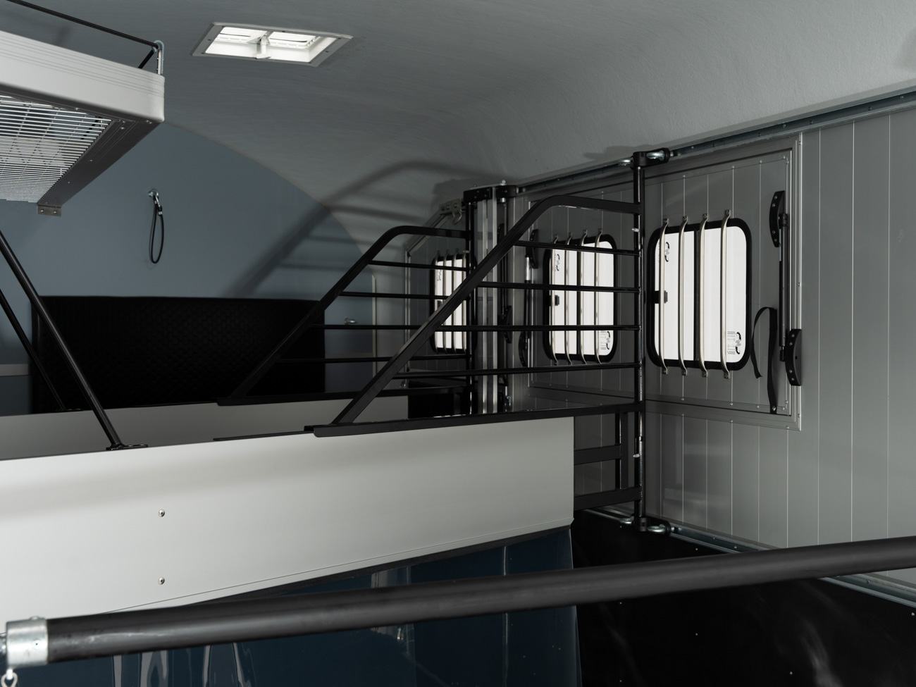 Remolque para 3 caballos Minimax 16 Remolque para 3 caballos Minimax - Imagen 15