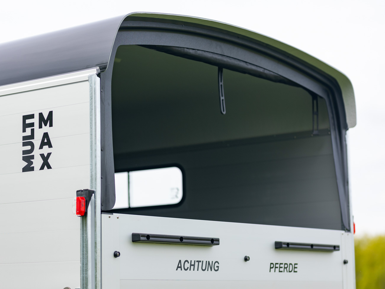 Remolque para 2 caballos Multimax 5 Remolque para 2 caballos Multimax - Imagen 4