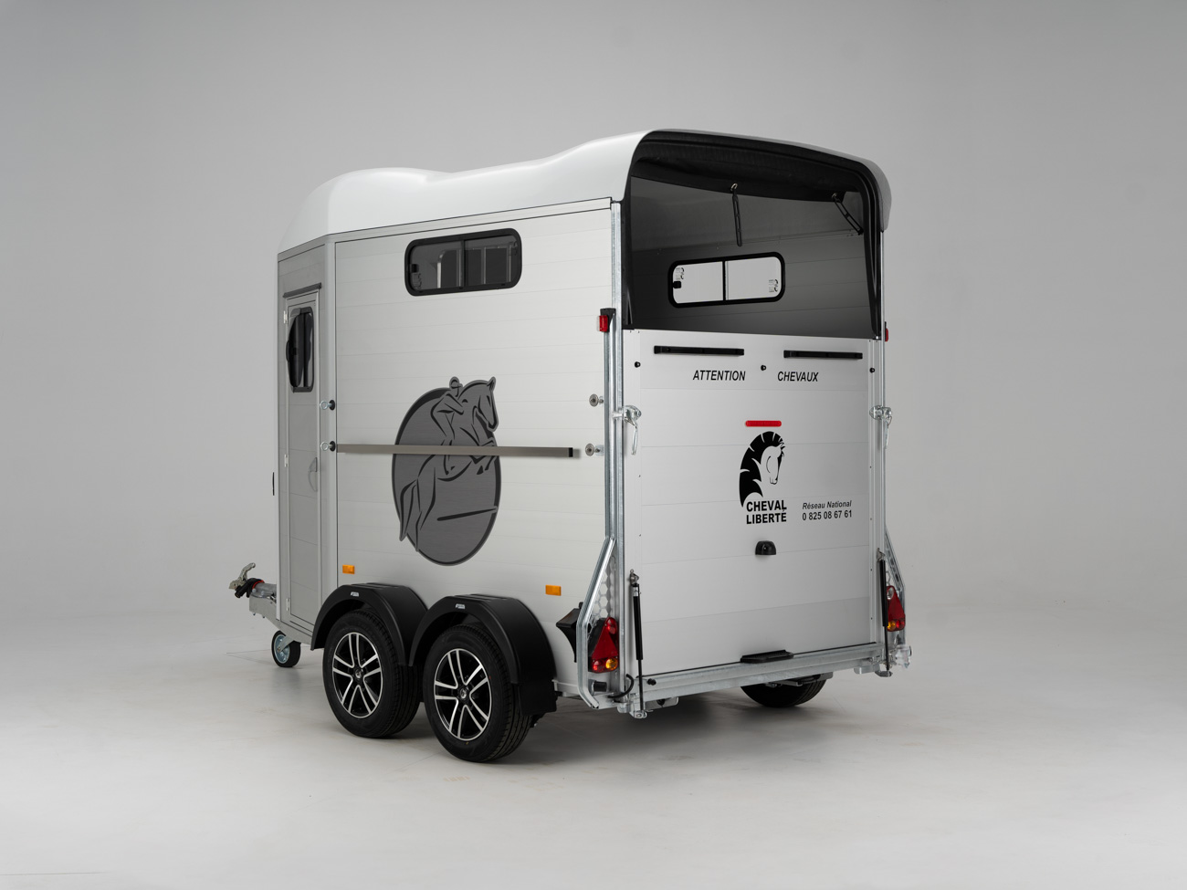 Remolque para 2 caballos Touring Jumping 9 Remolque para 2 caballos Touring Jumping - Imagen 8