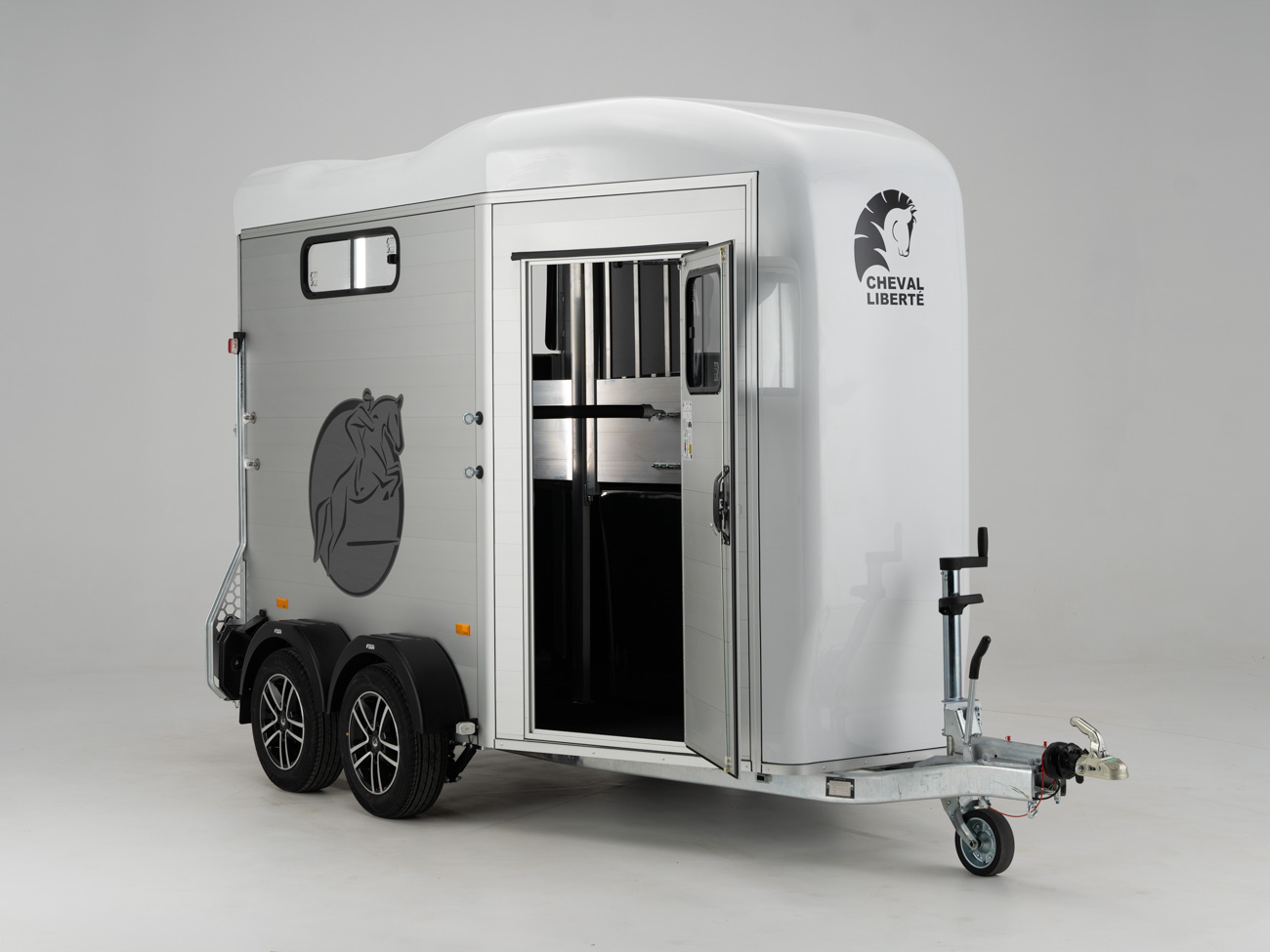 Remolque para 2 caballos Touring Jumping 13 Remolque para 2 caballos Touring Jumping - Imagen 12