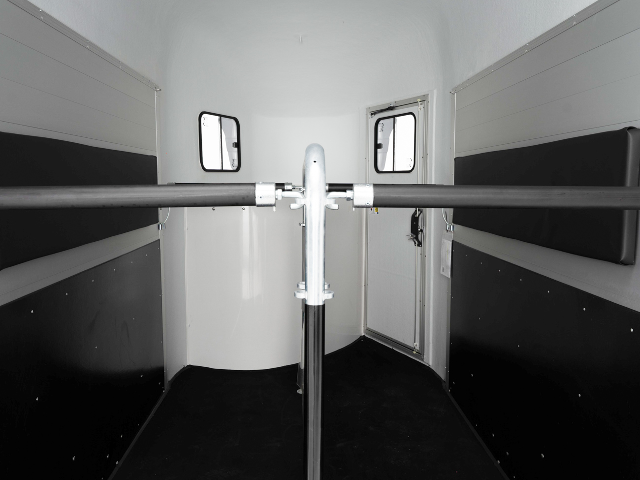 Remolque van para 2 caballos Gold ORIGINS 24 Remolque van para 2 caballos Gold ORIGINS - Imagen 23