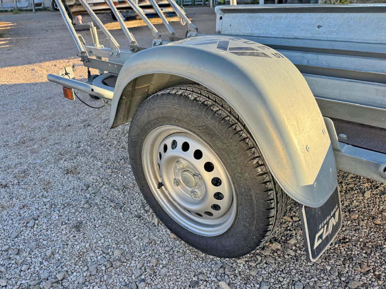 Remolque para tres motos SEGUNDA MANO 6 Remolque para tres motos SEGUNDA MANO - Imagen 5