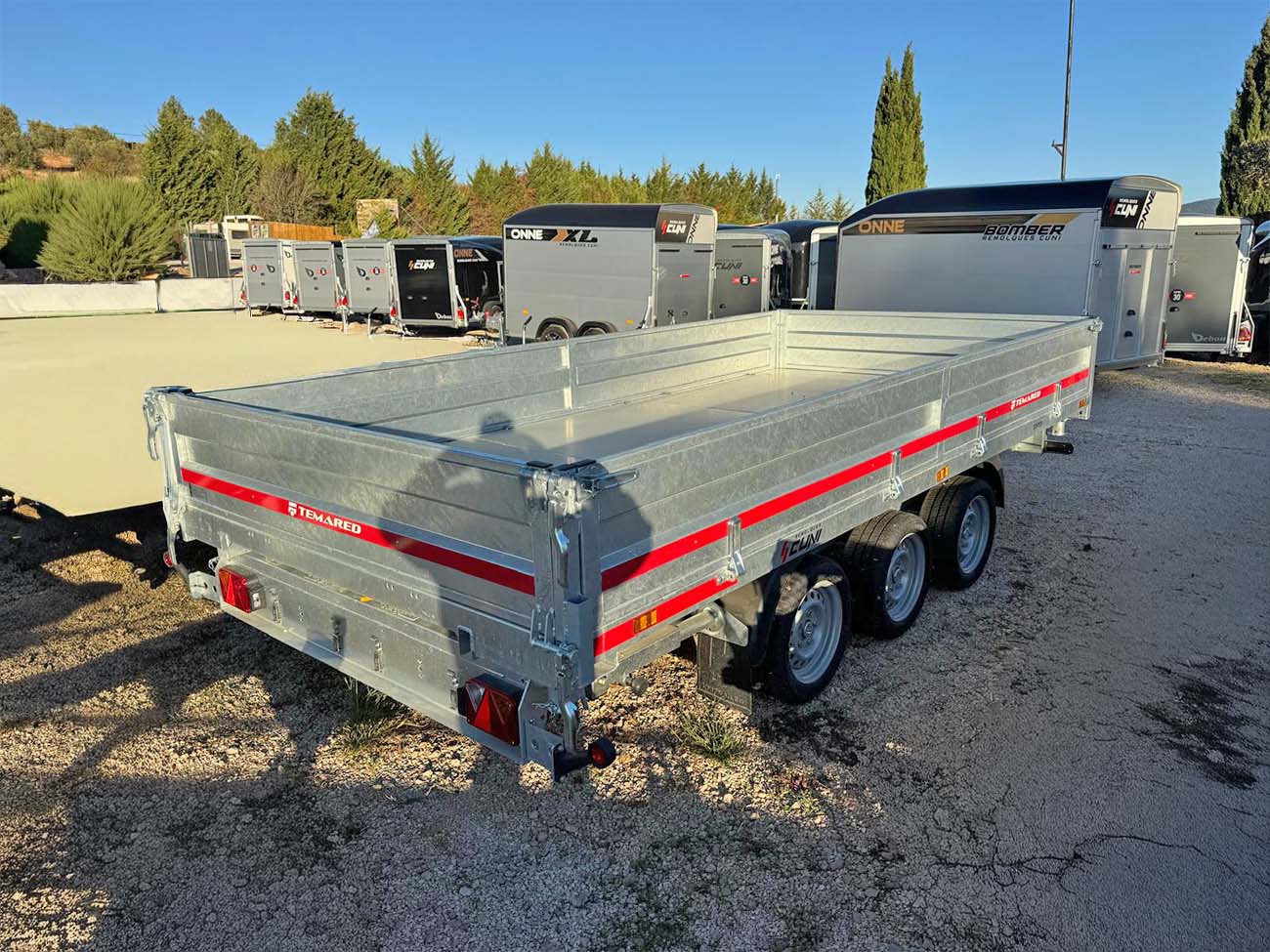 Remolque de 3500kg basculante hidraulico electrico 10 Remolque de 3500kg basculante hidraulico electrico - Imagen 9