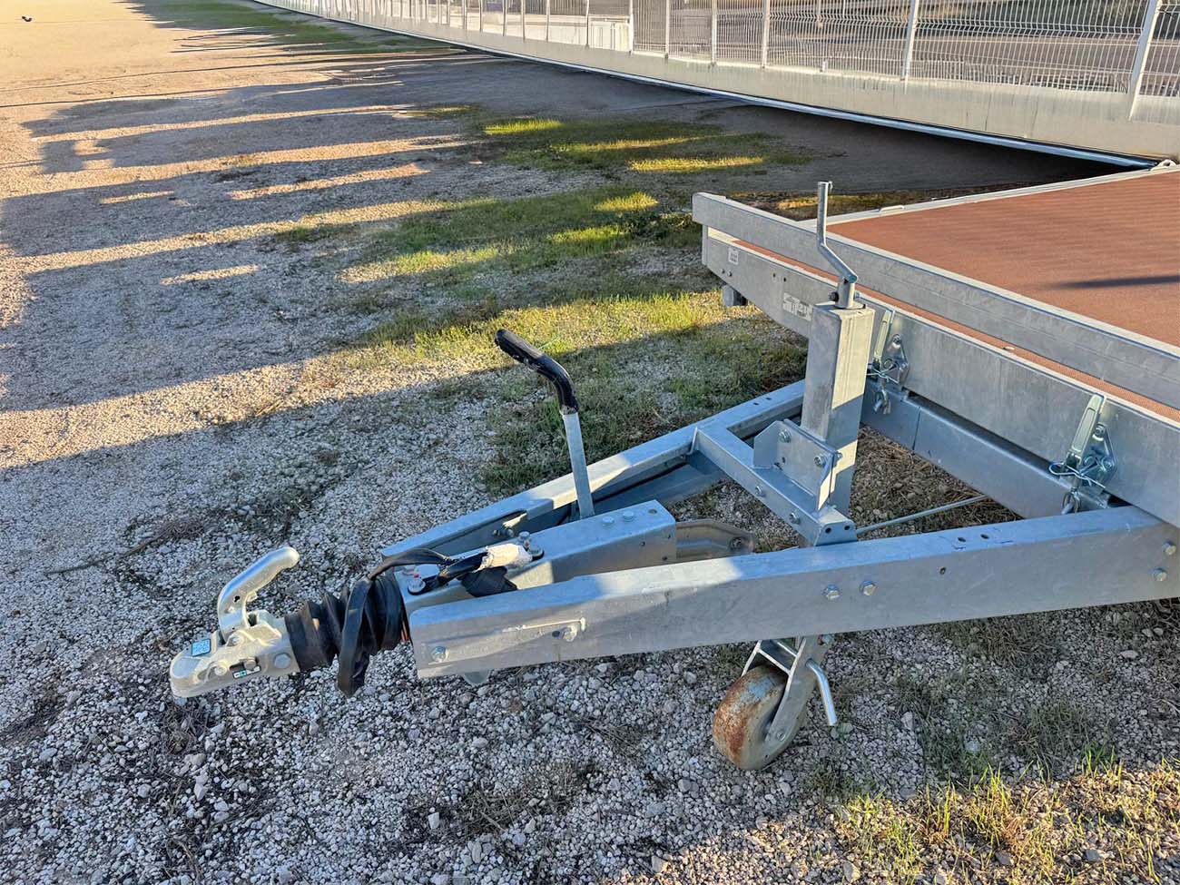 Remolque plataforma TOPLINE 660 OUTLET 4 Remolque plataforma TOPLINE 660 OUTLET - Imagen 3