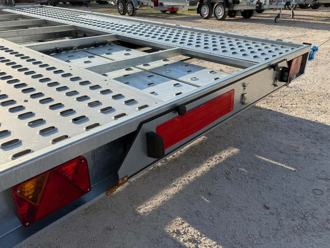 Remolque portacoches SEPANG 3000kg 5 Remolque portacoches SEPANG 3000kg - Imagen 4