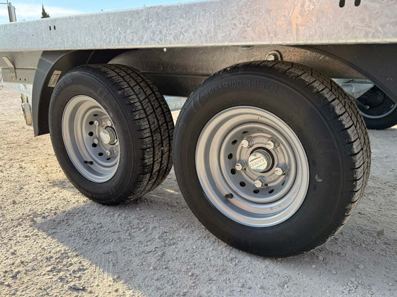 Remolque portacoches SEPANG 3000kg 4 Remolque portacoches SEPANG 3000kg - Imagen 3